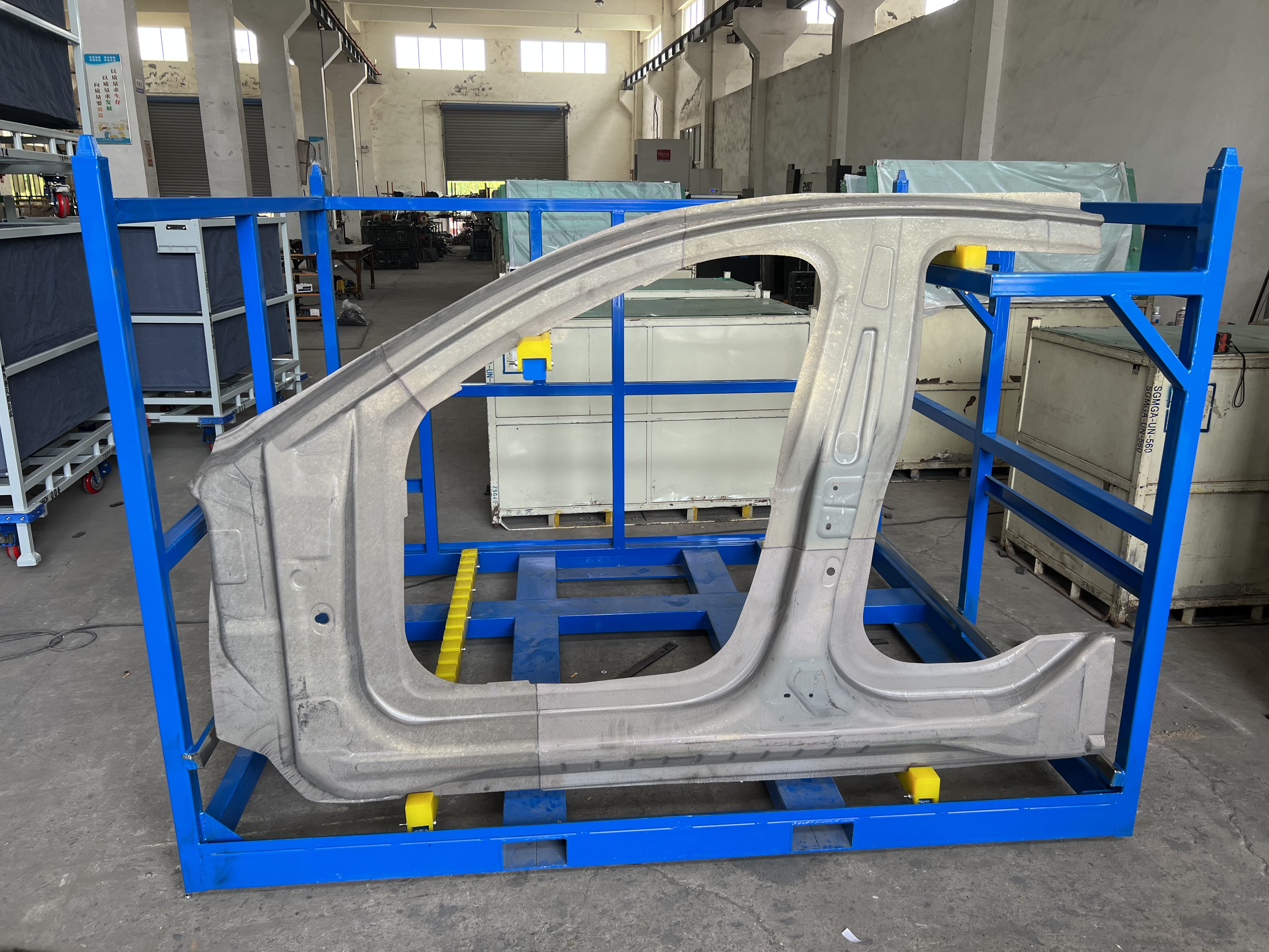 Car door frame Car door frame