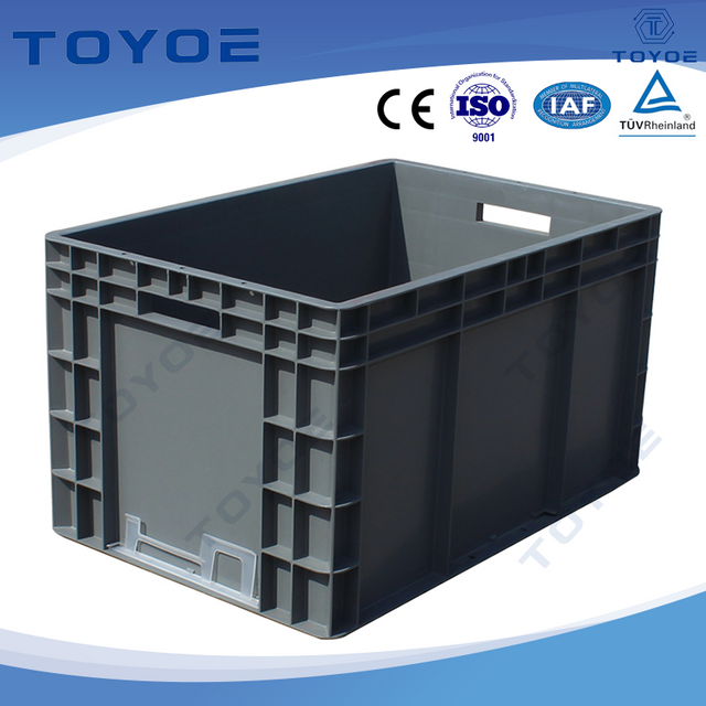 Storage of parts tools in EU standard plastic boxes of various sizes