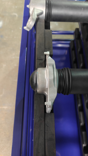 Heavy-Duty Warehouse Shelving with Earthquake Bracing