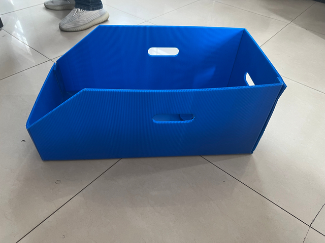 Carbon-Fiber Grade Anti-Scratch Container - Xiaomi SU7 Ultra Partner Certified