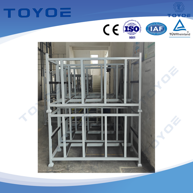 Steel frame with polyurethane lining ensures automotive parts' transportation safety.