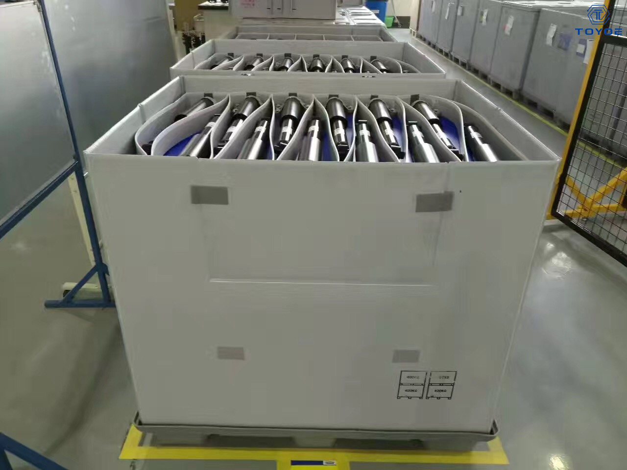 pallet box with lining