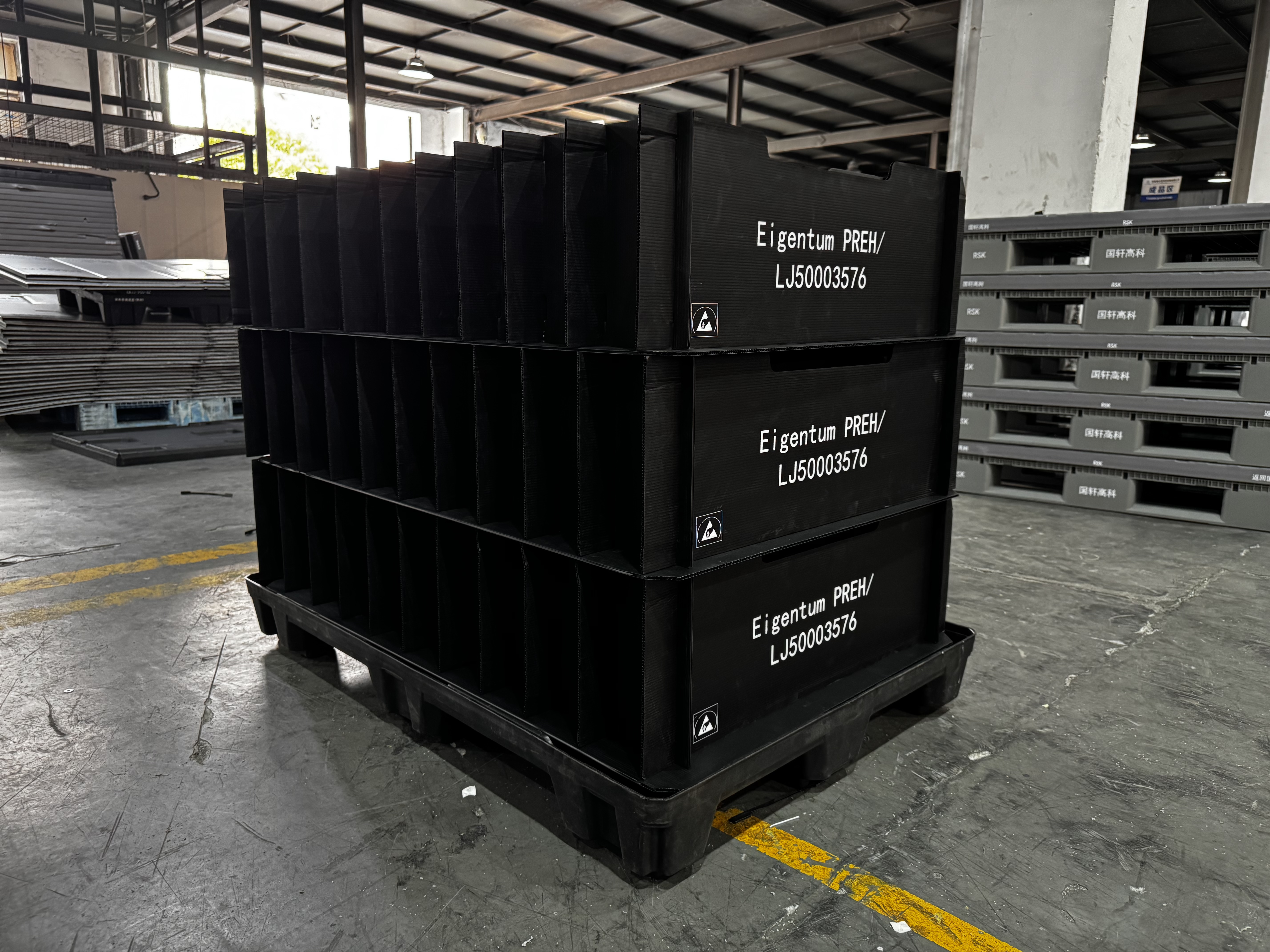 黑色防静电中空板Black ESD Plastic Hollow Board.jpg